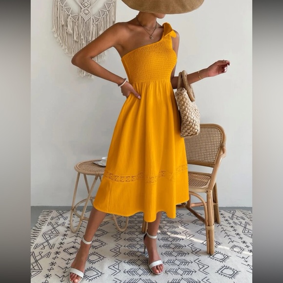 Boho tie one shoulder shoulder shirred lace insert dress - Picture 6 of 16